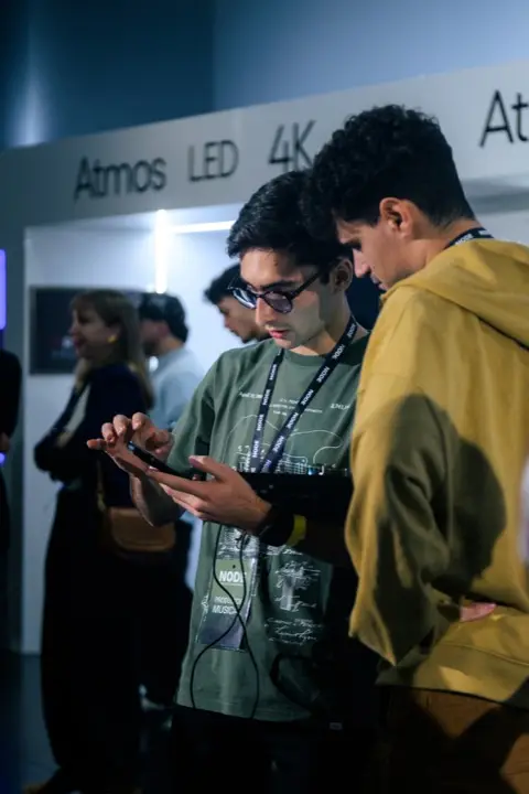 Entrada, público y networking, NODE 2026
