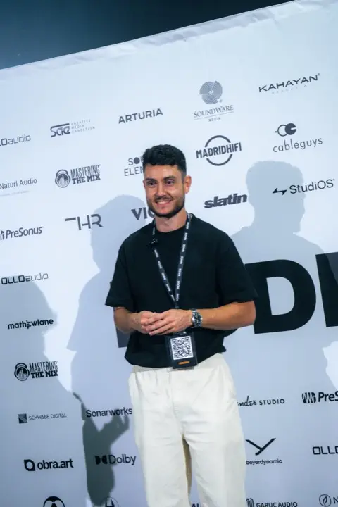 Entrada, público y networking, NODE 2026