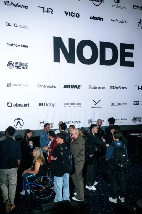 Entrada, público y networking, NODE 2026