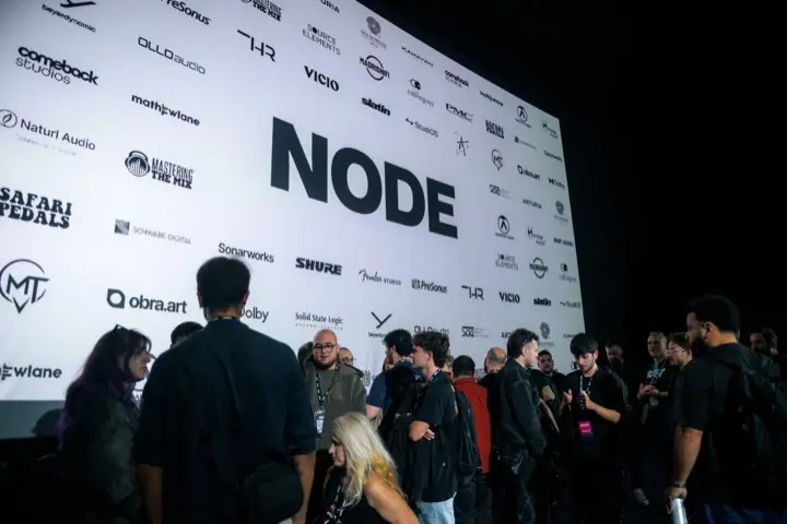 Entrada, público y networking, NODE 2026